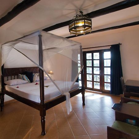 Barracuda Inn Resort Watamu Exteriör bild