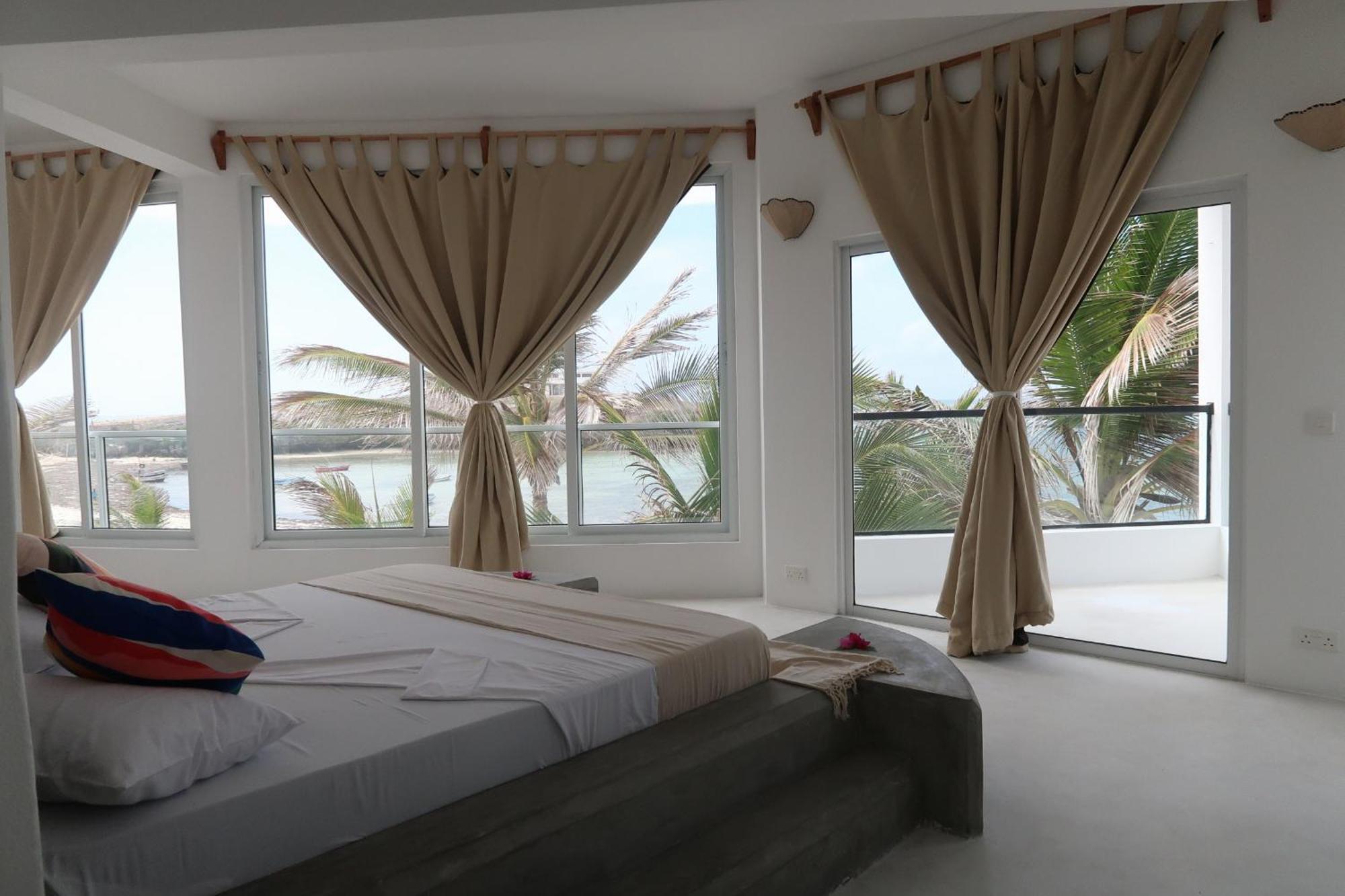 Barracuda Inn Resort Watamu Exteriör bild
